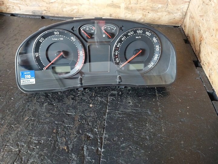 фото №6, Спидометр / спидометр skoda superb b5 3u 1.9tdi 3u0920810a