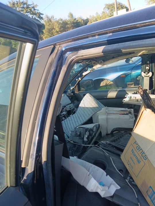 фото №9, Toyota avensis t25 sedan hb універсал прокладка двері ліва права перед зад