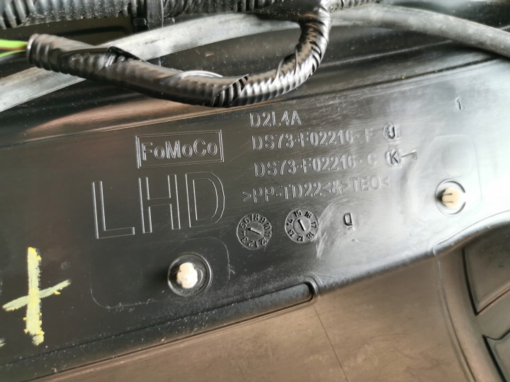 фото №9, Ford oem номер ds73-f02216-f панель під лобовим склом