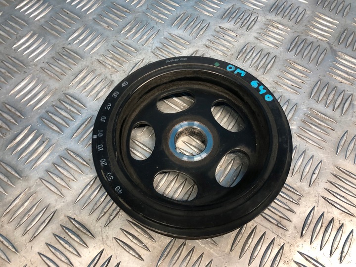 фото №1, Mercedes w245 w169 2.0 cdi колесо ременное вала om640