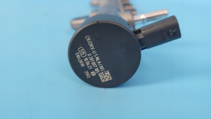 фото №12, Bmw x6 iii g06 21r паливна рейка  8599216 датчик 0281007185 шланг
