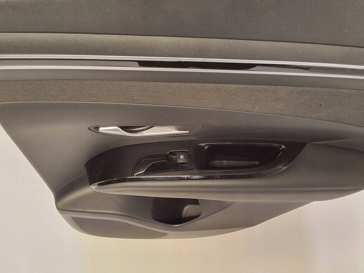 фото №5, Hyundai tucson iv боковина двері правий зад заглушка панель з кнопка