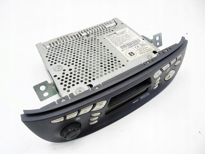 фото №1, Радіо касетний радіопрогравач nissan almera tino 2002 2.2 di 28113bu015