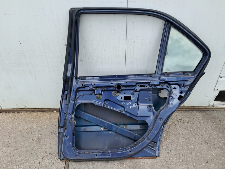 фото №8, Двері праві зад темний синій bmw e38 дорестайлінг