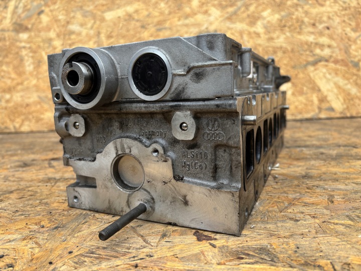 фото №7, Audi vw головка комплектна 05l044ah 05l103308s 05l103308t