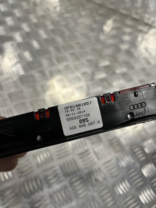 фото №2, Третье свет сплав audi a6 c7 10- 4g5945097a