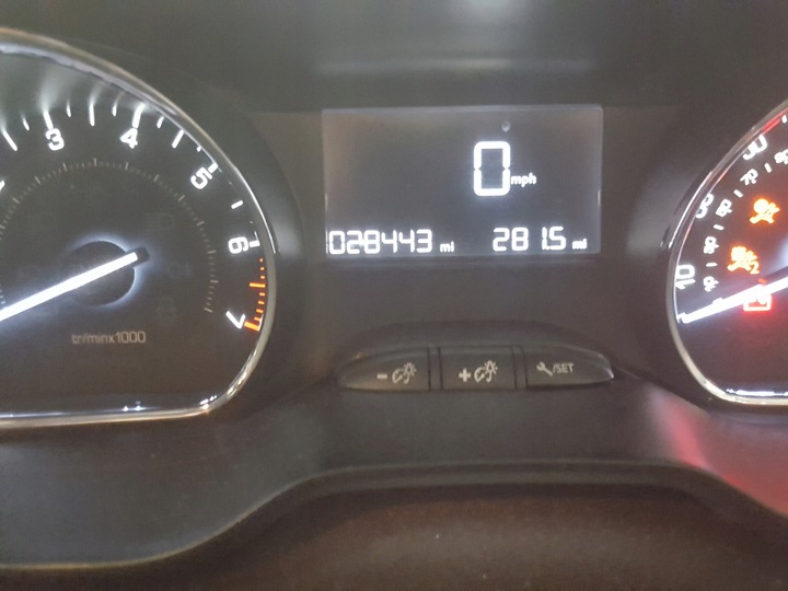 фото №7, Peugeot 2008 208 1.2 vti спидометр приборы 15r.