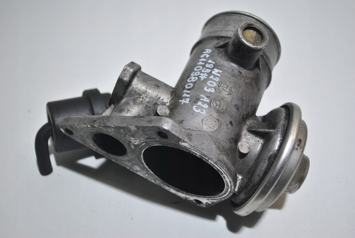 фото №1, Клапан egr mercedes w203 c класс a6110980117