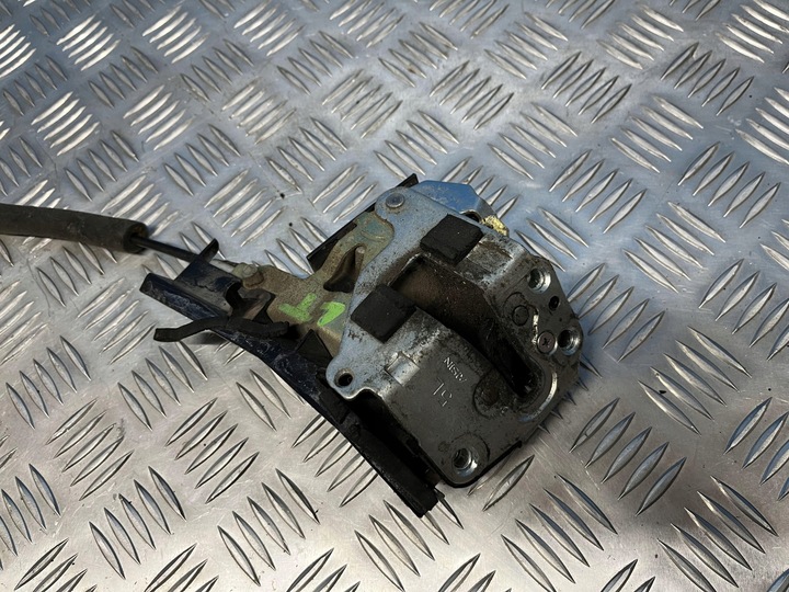 фото №2, Toyota sienna ii 04-10 замок дверь левый зад