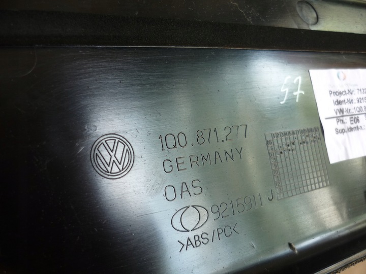 фото №9, Захист планка стеля зад vw eos 1q0871277