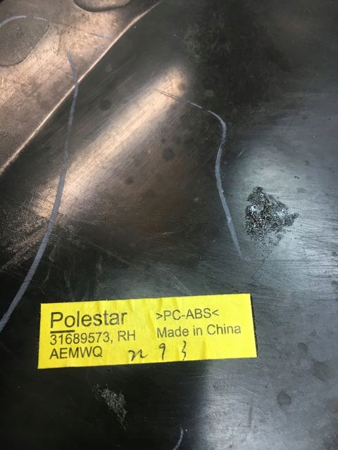 фото №5, Volvo планка рамка скла правий зад 31689573