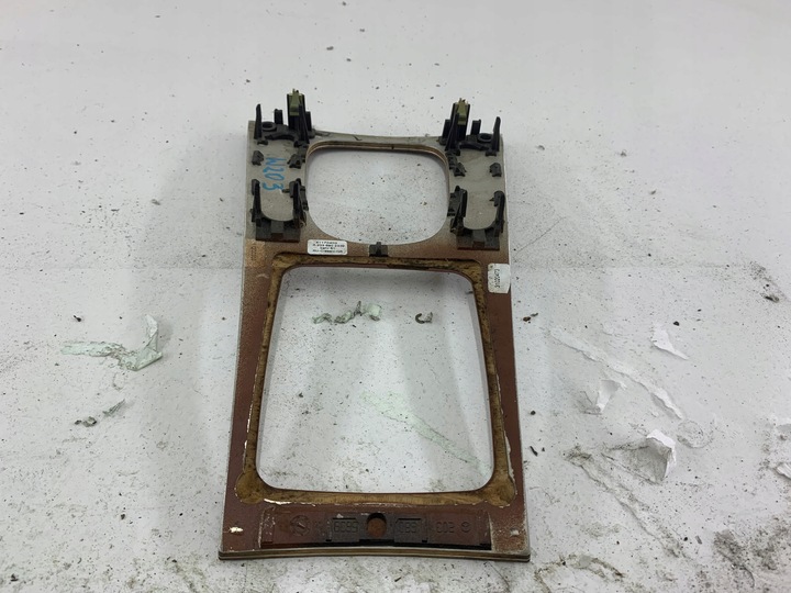 фото №3, Mercedes w203 рамка защита рычаг рычаг переключения передач изменения коробки передач a2036802339