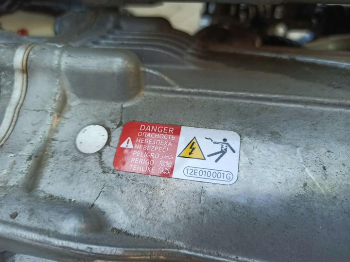 фото №7, Porsche taycan привод перед двигатель идеал 25.000km 2023r 9j1907124l