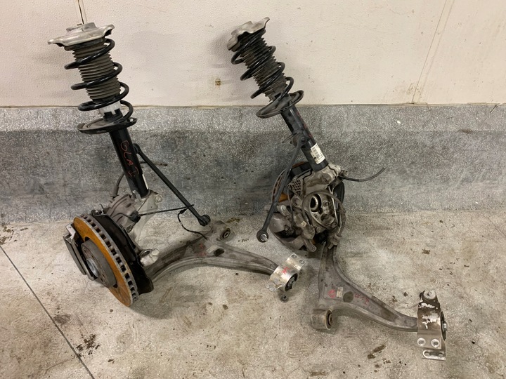 фото №1, Mcperson поворотный кулак комплект левая mercedes gla ii h247