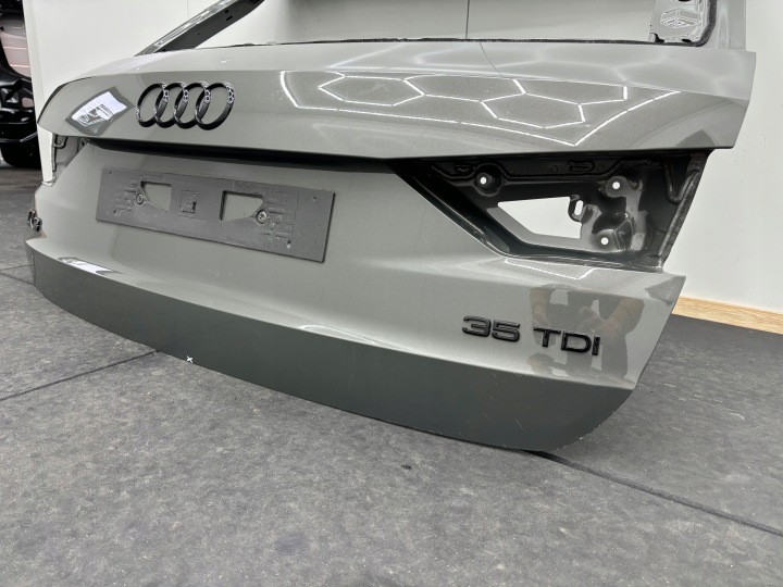 фото №12, Audi q3 ii 83a 2018r-- крышка багажника задняя зад