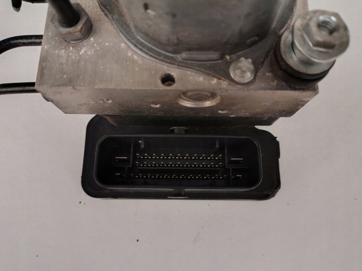 фото №6, Главный тормозной цилиндр abs mercedes a w176 2.0t a45 amg a1764310400 4matic