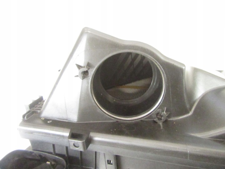 фото №10, Корпус фильтра воздуха bmw e82 e88 e90 e91 e92 e93 n47 1.8 2.0 дизель