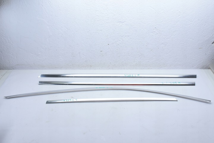 фото №1, Mercedes c w205 рестайлінг універсал планка хром двері лівий перед зад