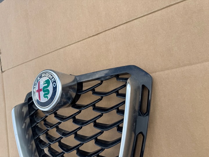 фото №9, Бампер решётка радиатора решётка alfa romeo stelvio рестайлинг оригинал