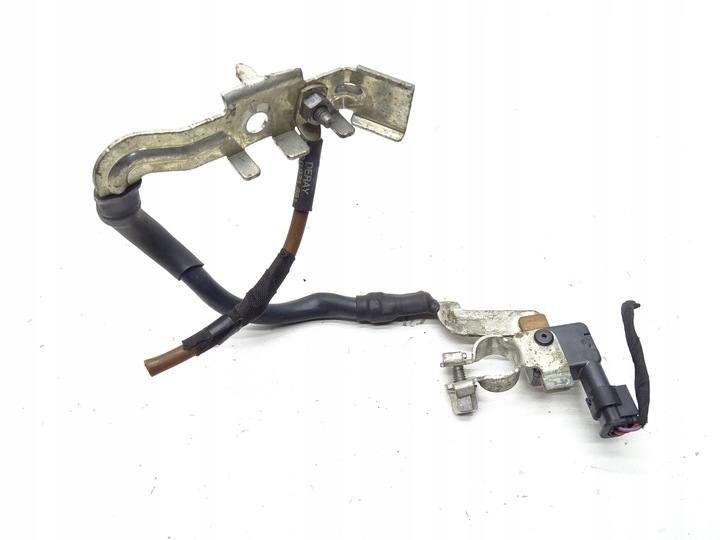 фото №10, Клемма минусовая 5q0915181h audi a3 8v golf vii leon iii a3 8v