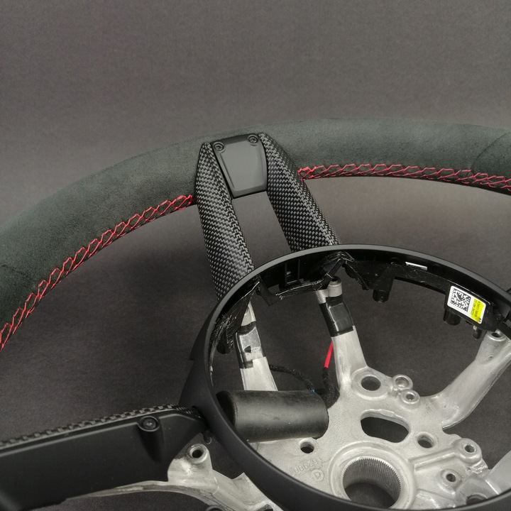 фото №10, Porsche 992 macan panamera taycan cayenne кермо карбон race-tex 36cm