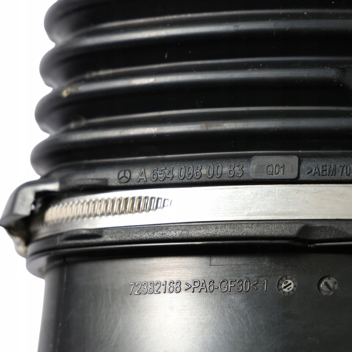 фото №13, Mercedes w167 c213 c238 трубка  повітропровід забірник  повітря a2560900042