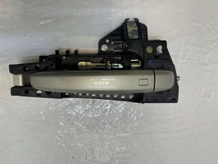 фото №1, Audi a4 b8 q5 ручка дверь правые перед 8t0837886b