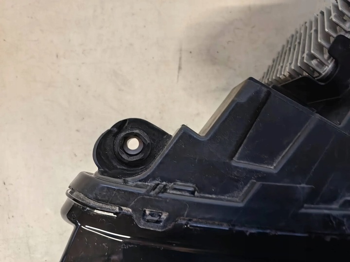 фото №14, Audi q4 89a matrix- полный led левая сцепление