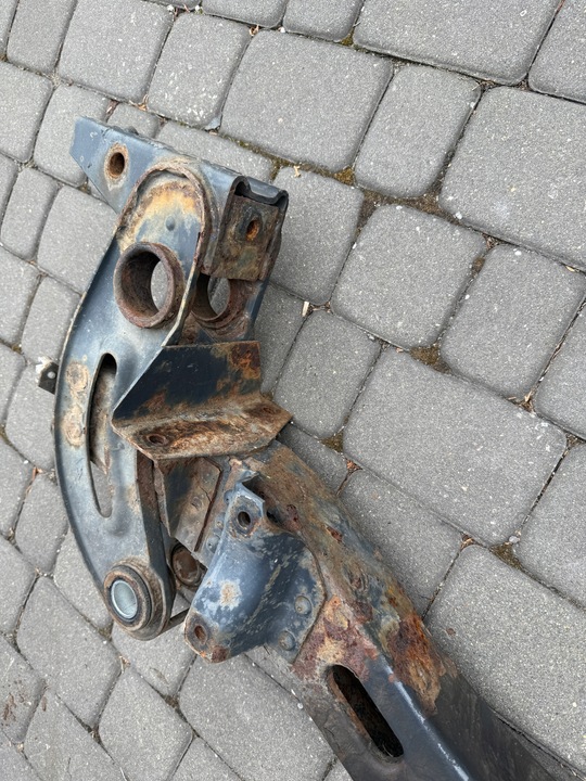 фото №8, Балка тележка подрамник траверса подвешивание iveco daily 99-14rok 35c 50c