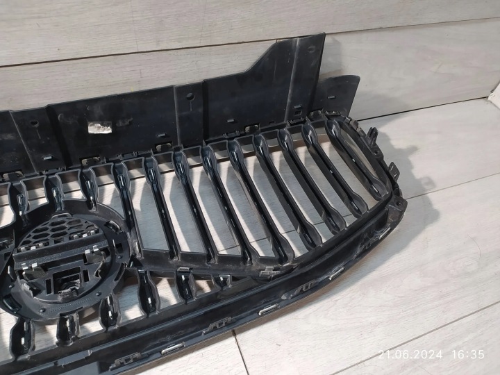 фото №10, 8971. volvo xc60 ii решётка радиатора решётка 31457465