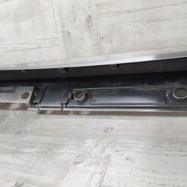 фото №9, Toyota corolla e21 sedan планка порогова накладка права 75850-02230