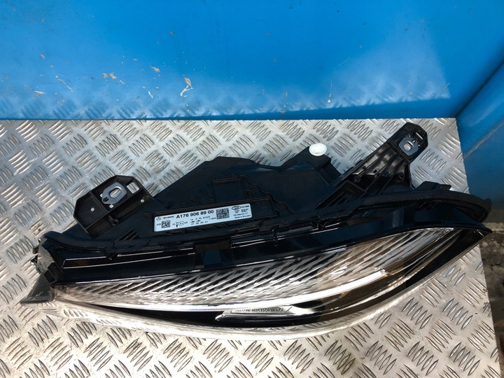 фото №10, Mercedes w176 рестайлинг лампа правая левая перед комплект полный led high performance