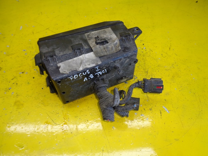 фото №2, Ford focus mk1 1.8 tdci коробка bezpieczniów