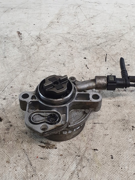 фото №8, Насос вакуум oem номер 72266601h peugeot 807 2.2hdi 03r.