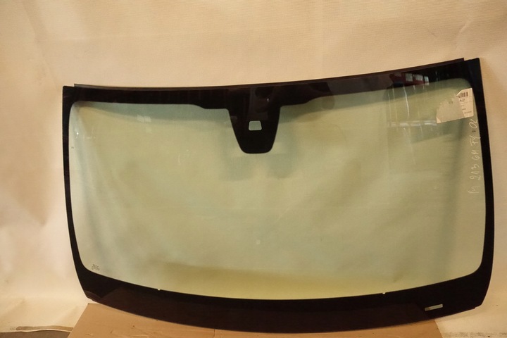 фото №1, Стекло лобовое mercedes e w213 2016- датчик