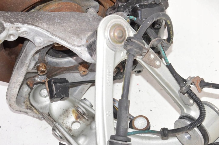 фото №9, Maserati qauttroprote 05r подвешивание правые перед