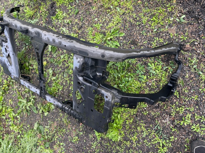 фото №6, Hyundai i30 i рестайлинг 07-12 64101-2r000 передняя панель усилитель