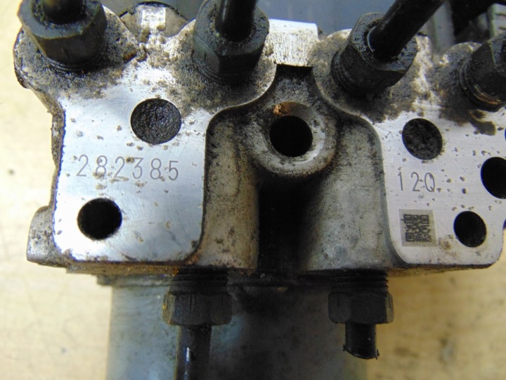 фото №11, Блок управления abs блок управления  toyota rav4 iv 2.2 44540-42311