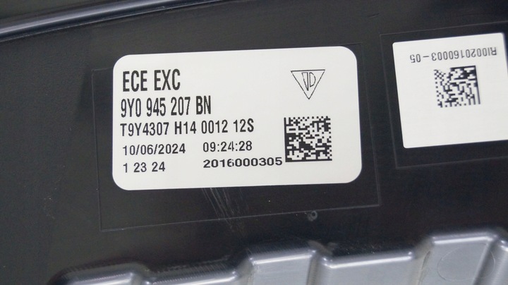 фото №8, Porsche cayenne iii 9y0 gts рестайлінг 24- накладка кришки лампа зад задня