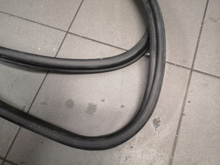 фото №6, Прокладка крышки багажника audi a8 d3