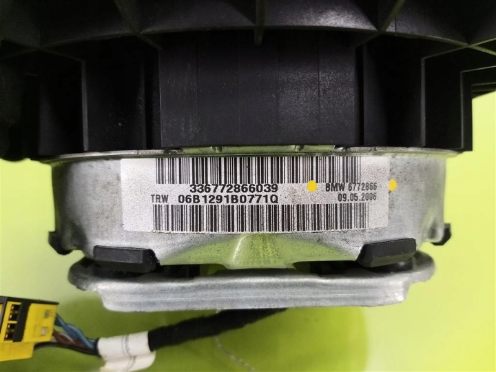фото №5, Подушка водителя bmw 3 e90 e91 2004-2012 6772866