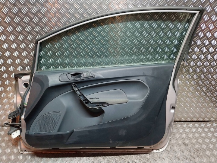 фото №6, Двері праві ford fiesta mk7 3d 07-