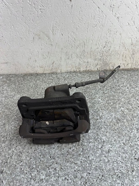 фото №9, Суппорт тормозной правые перед volvo xc40 2017-2024 31471190