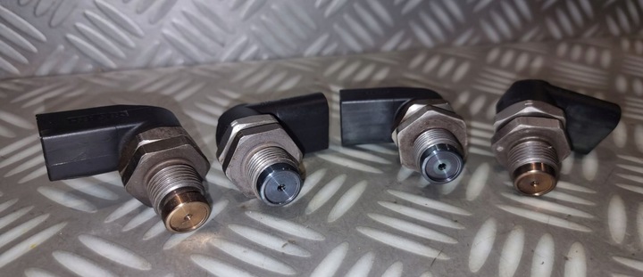 фото №14, Bmw e60 e90 2.0 3.0 d m57n датчик давления топлива 7787167 0281002497 06r