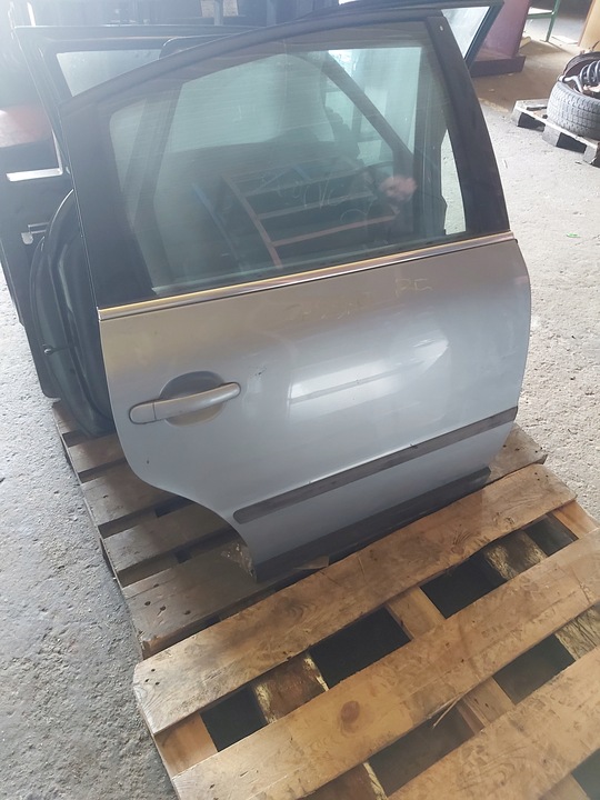 фото №1, Двері зад праві vw passat b5 рестайлінг sedan