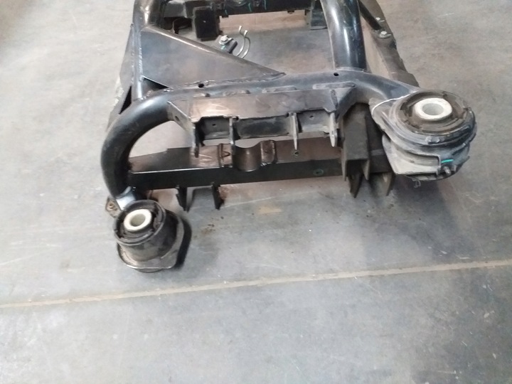 фото №6, Колиска підрамник зад - maserati gt granturismo