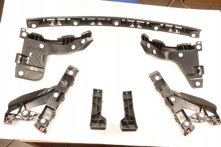 фото №6, Opel zafira c tourer ползун задний бампера 7 szt