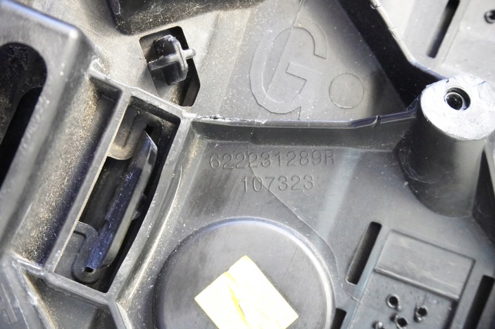 фото №9, Megane v 5 e-tech кутник лівий планка решітка бампера передньої оригінал