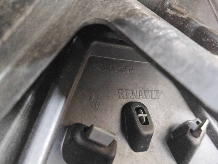 фото №15, Решітка передній перед renault captur 623102335r