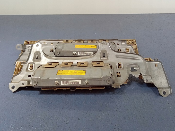 фото №14, Lexus is ii xe20 панель консоль подушки ремни eu